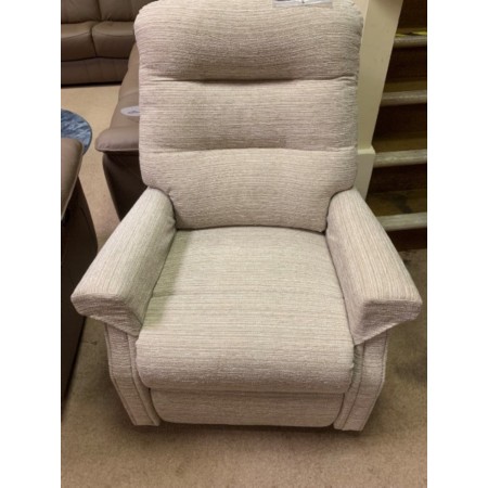 4847/Celebrity/Sandhurst-Riser-Recliner-Chair-STD-with-Armcaps